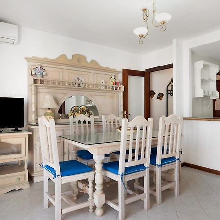 Apartamento Mercedes โกนิล เด ลาฟรอนเตรา ภายนอก รูปภาพ