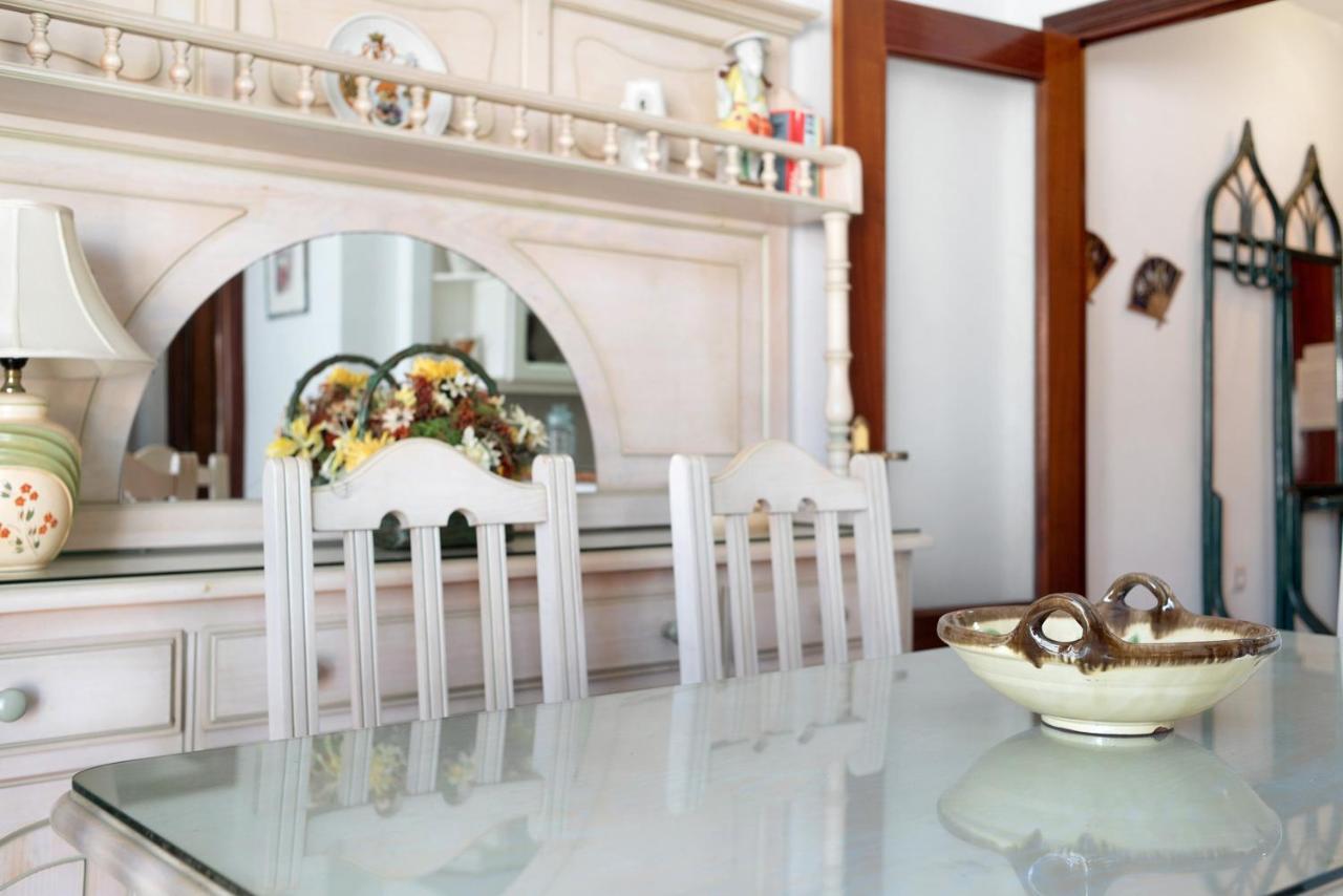 Apartamento Mercedes โกนิล เด ลาฟรอนเตรา ภายนอก รูปภาพ