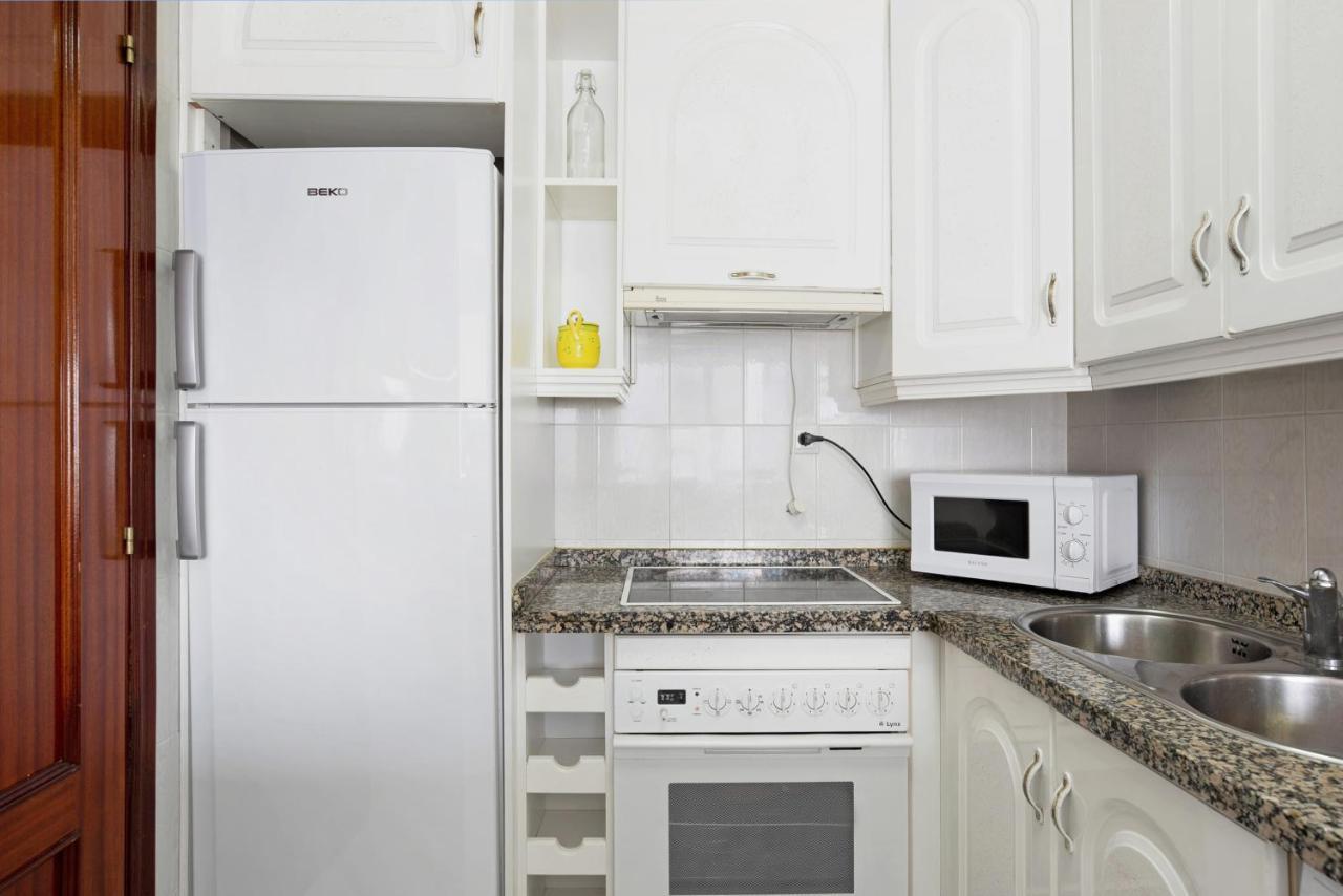 Apartamento Mercedes โกนิล เด ลาฟรอนเตรา ภายนอก รูปภาพ