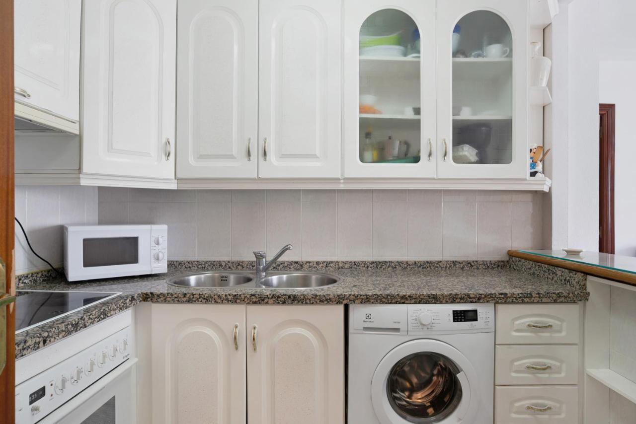 Apartamento Mercedes โกนิล เด ลาฟรอนเตรา ภายนอก รูปภาพ